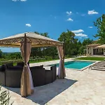 Villa Faturi